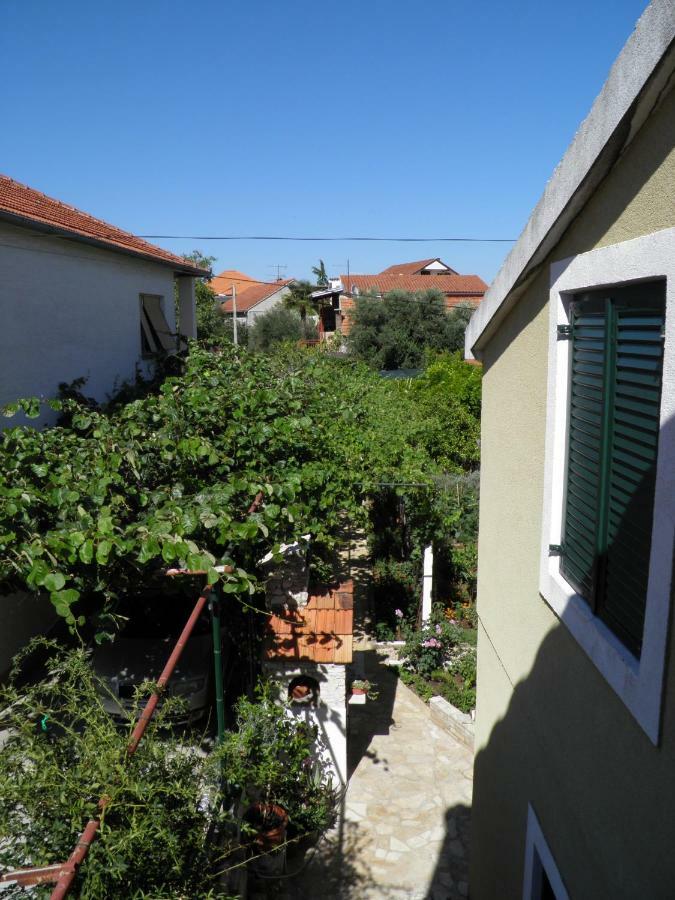 Apartman Mia Biograd Біоград-на-Мору Екстер'єр фото
