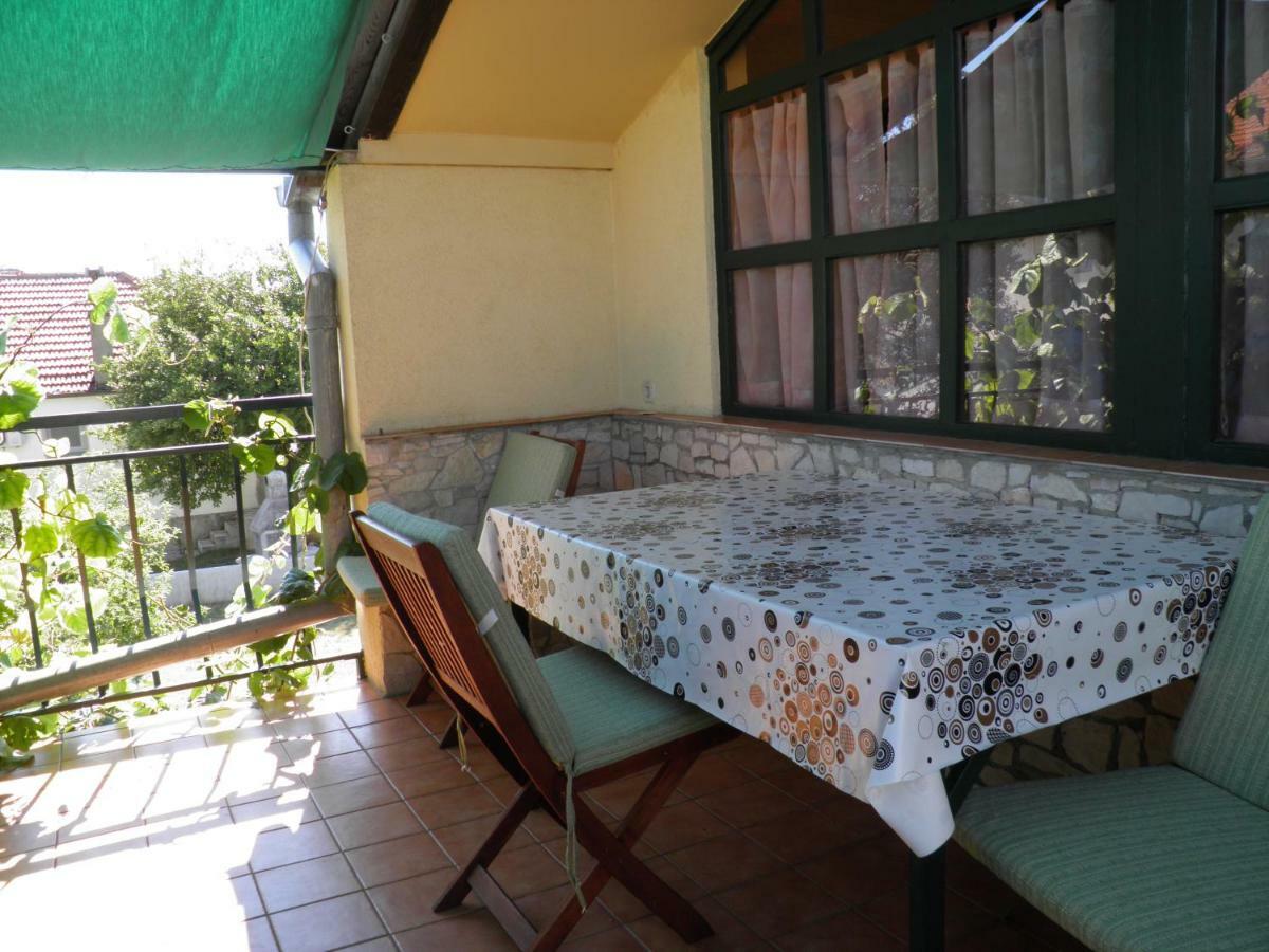Apartman Mia Biograd Біоград-на-Мору Екстер'єр фото